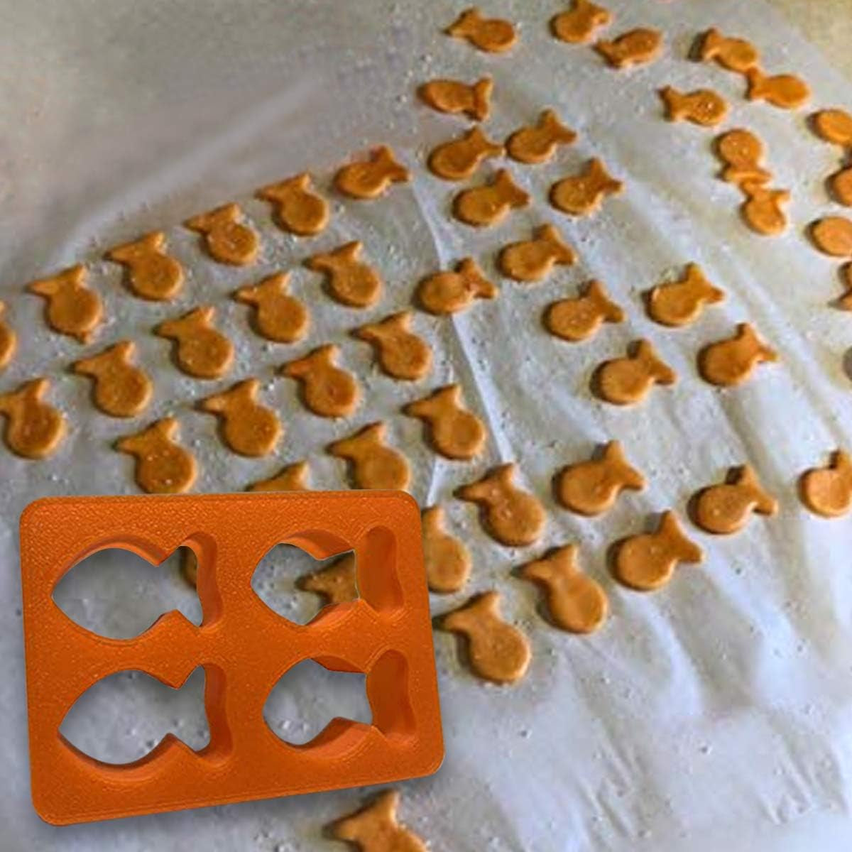 Mini Gold Fish Cookie Cutter, Orange Goldfish, Multi 4 Molds in 1, Dough Fondant Fish Shape for Baking Biscuits, Crackers, and Pet Treats