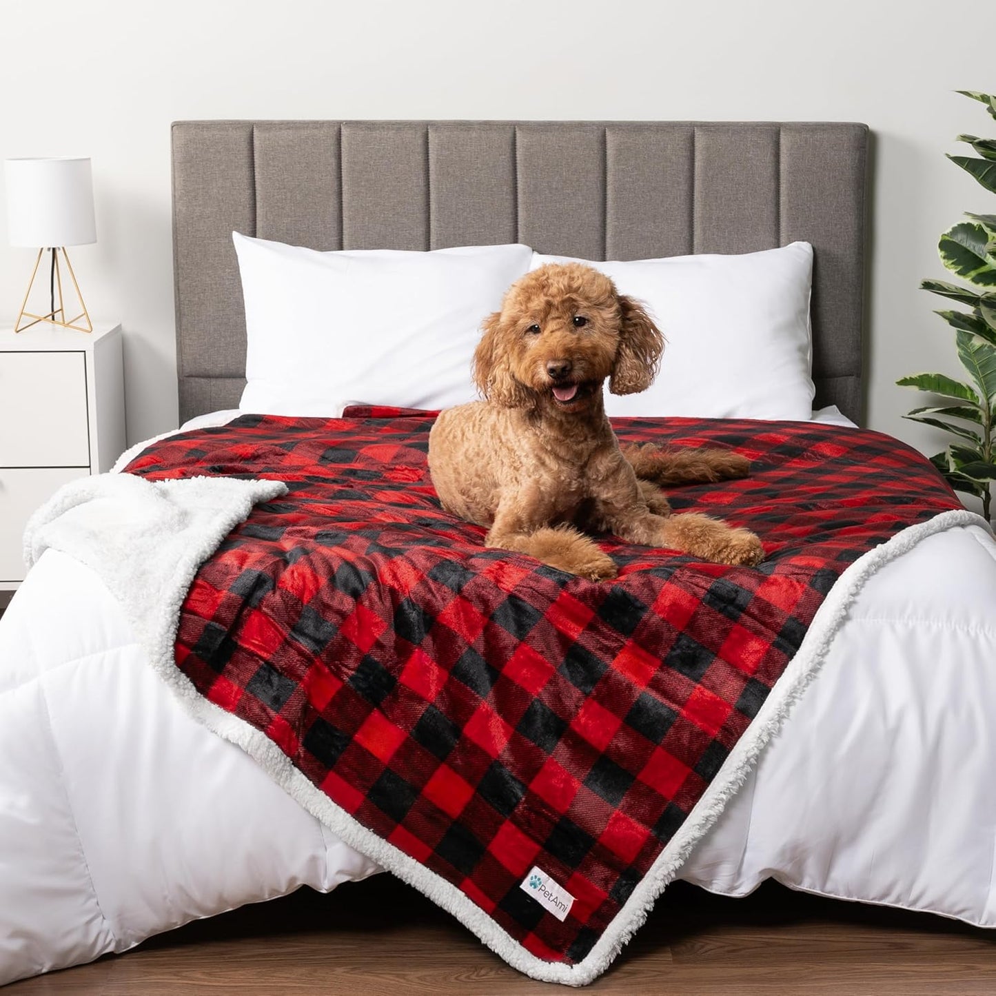 Waterproofdog Blanket for Bed, XL Dog Pet Blanket Couch Cover Protection, Sherpa Fleece Leakproof Bed Blanket for Crate Kennel Sofa Furniture Protector, Reversible Soft Plush 80X60 Checker Red